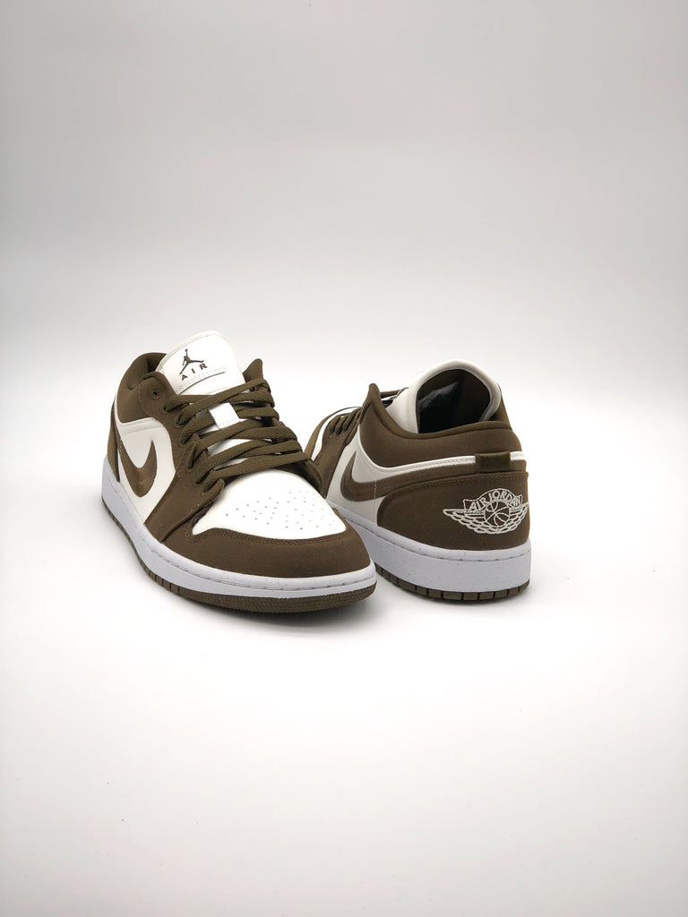 Air Jordan 1 Low - CollectKicks