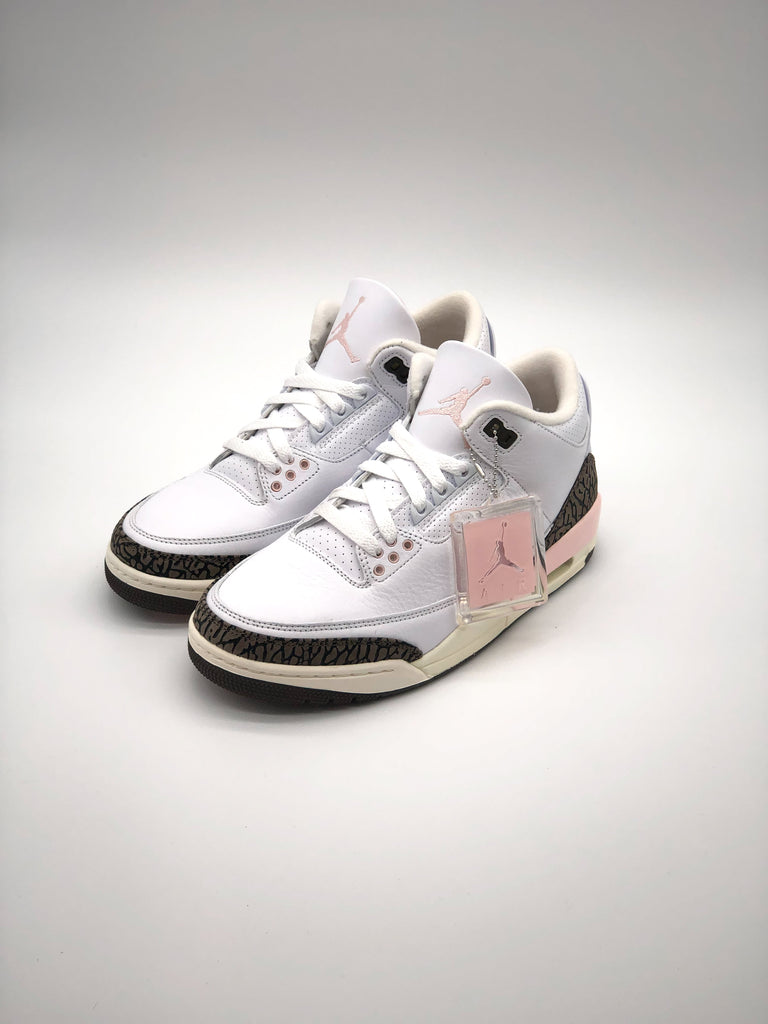 Air Jordan 3 - CollectKicks