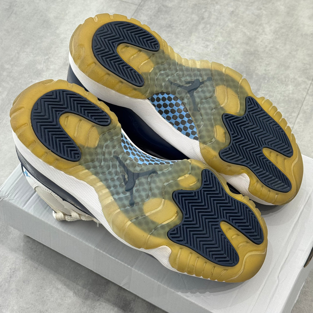 Air Jordan 11 Retro UNC Win Like 82 (40) - Usado