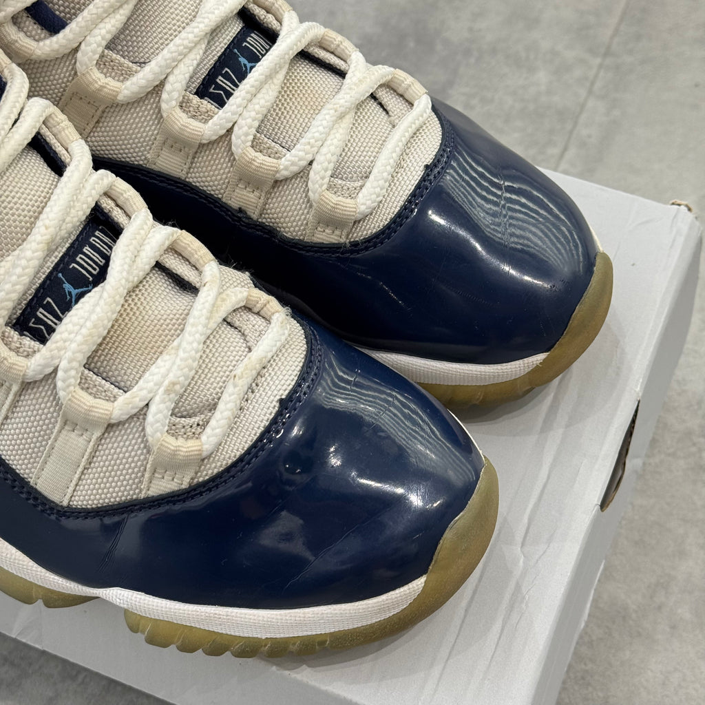 Air Jordan 11 Retro UNC Win Like 82 (40) - Usado