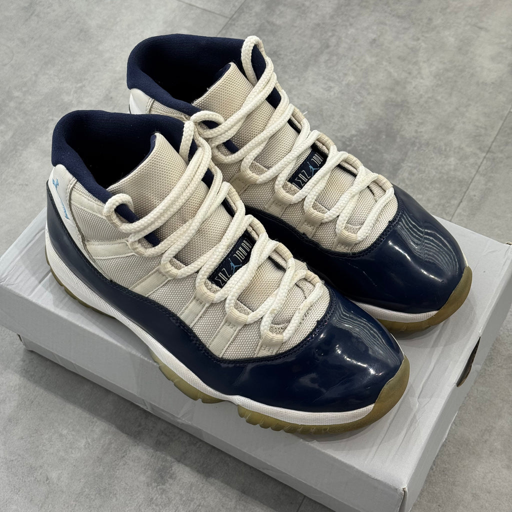 Air Jordan 11 Retro UNC Win Like 82 (40) - Usado