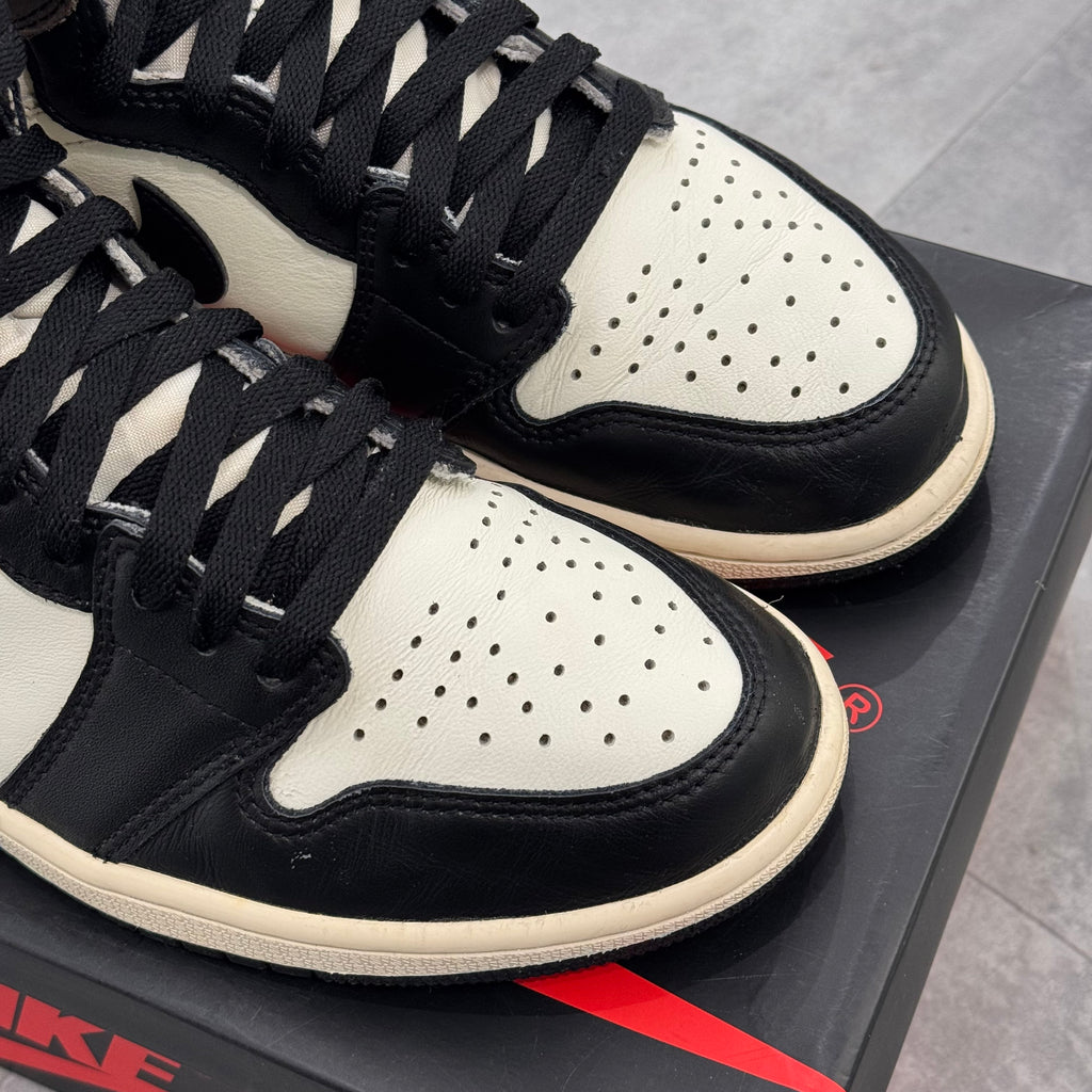 Air Jordan 1 Retro High Dark Mocha (41) - Usado