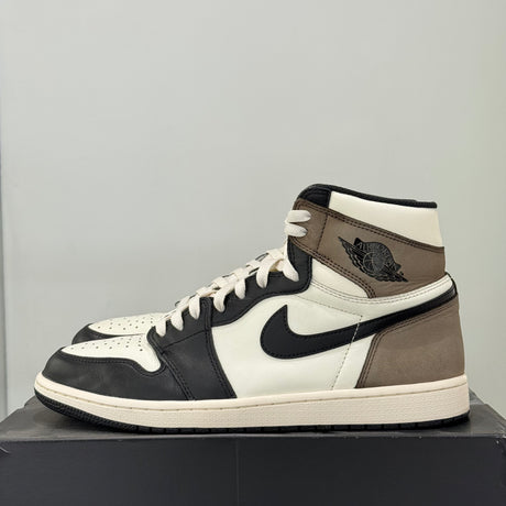 Air Jordan 1 Retro High Dark Mocha (45) - Usado 555088-105 – sneaker autêntico da CollectKicks