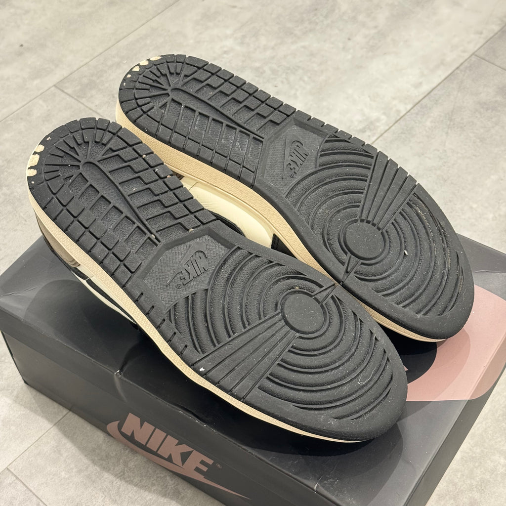 Air Jordan 1 Retro Low OG Mocha (41) - Usado