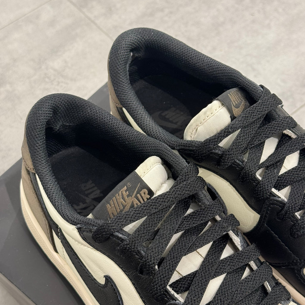 Air Jordan 1 Retro Low OG Mocha (41) - Usado