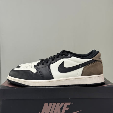 Air Jordan 1 Retro Low OG Mocha (45.5) - Usado CZ0790-102 – sneaker autêntico da CollectKicks