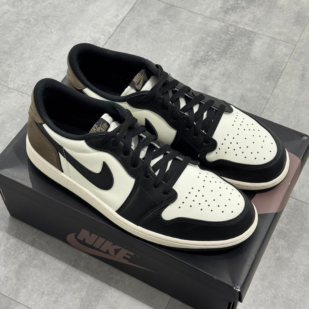 Air Jordan 1 Retro Low OG Mocha (45.5) - Usado
