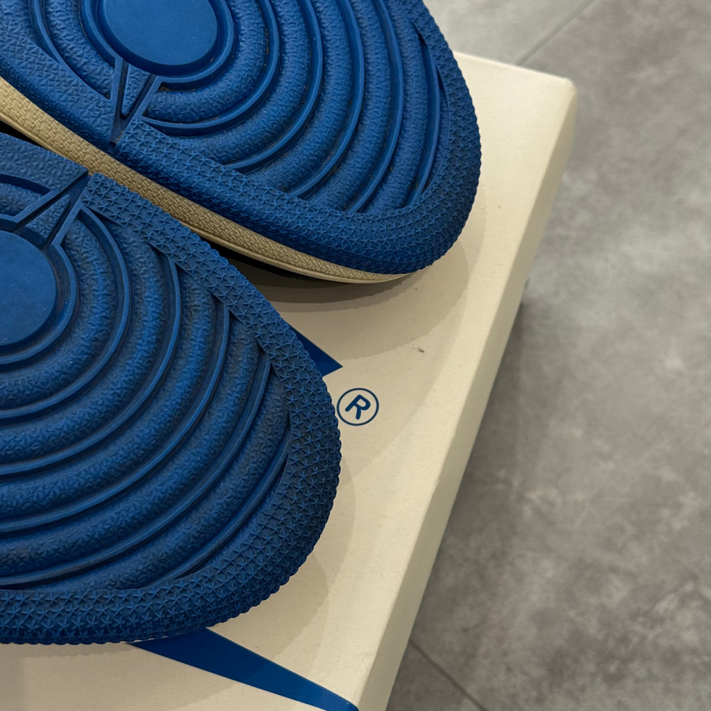 Air Jordan 1 Retro Low OG SP Fragment x Travis Scott (42) - Usado