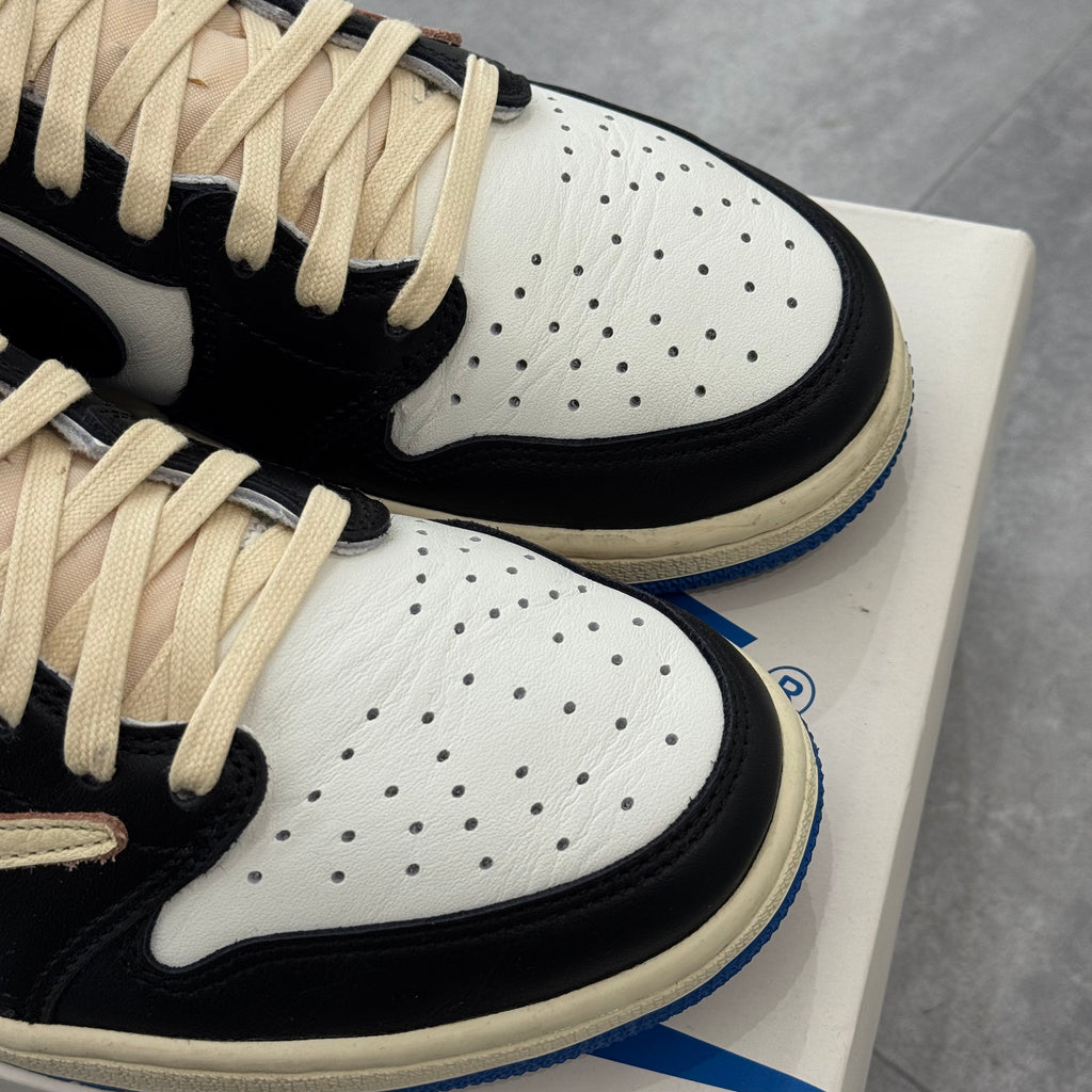 Air Jordan 1 Retro Low OG SP Fragment x Travis Scott (42) - Usado