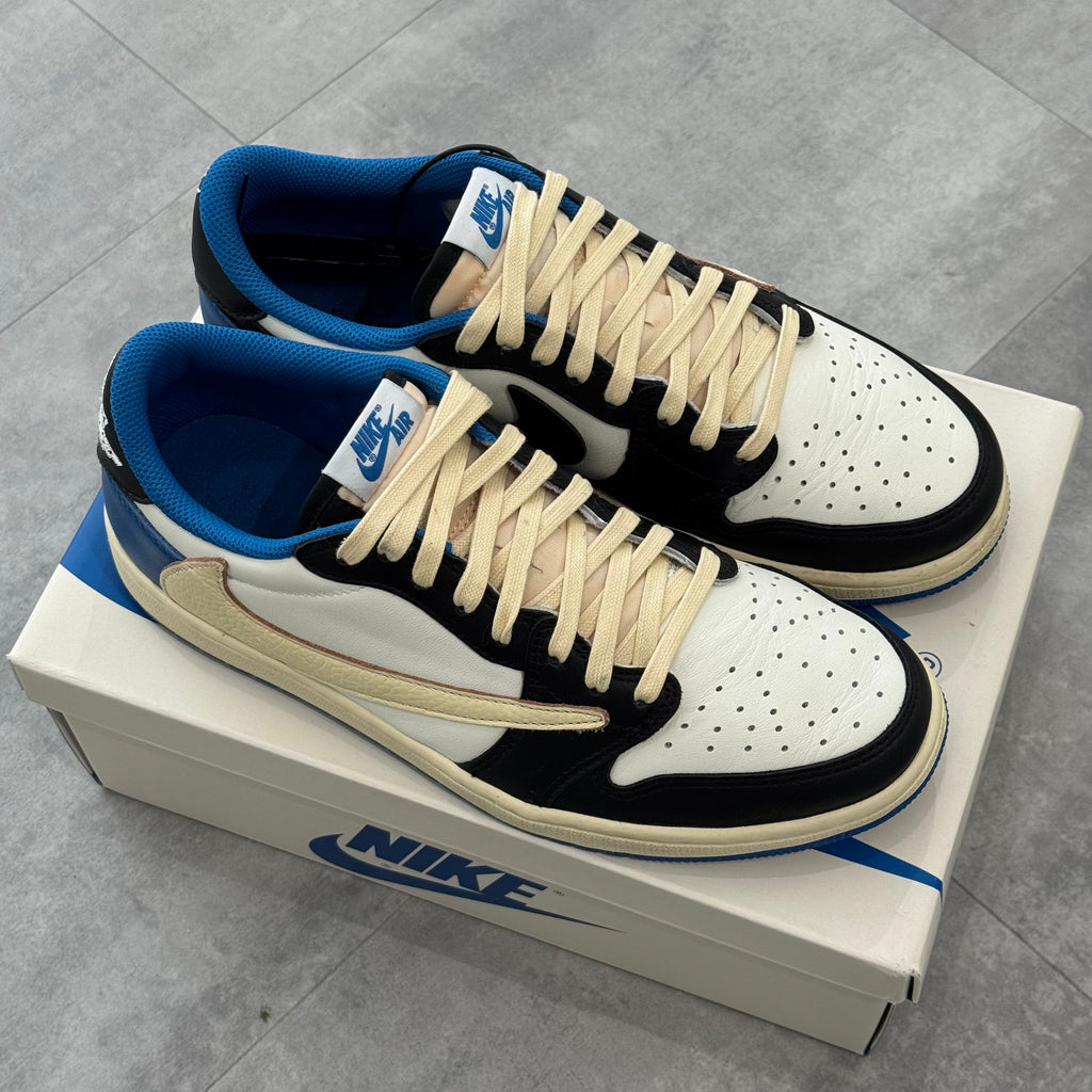 Air Jordan 1 Retro Low OG SP Fragment x Travis Scott (42) - Usado