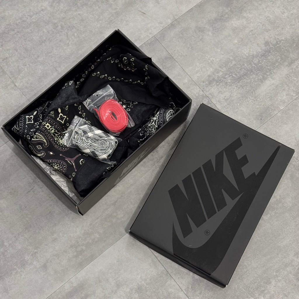 Air Jordan 1 Retro Low OG SP Travis Scott Black Phantom (42) - Usado