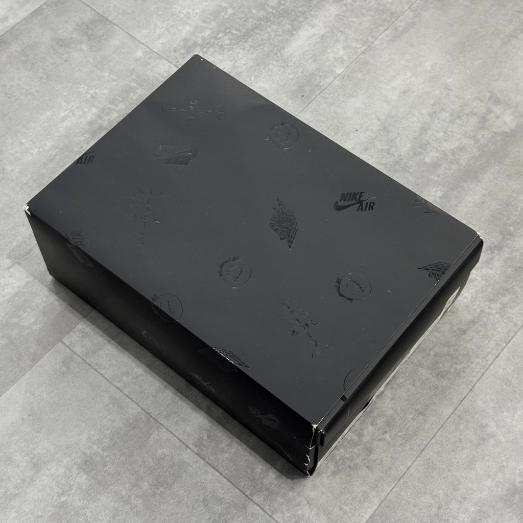 Air Jordan 1 Retro Low OG SP Travis Scott Black Phantom (42) - Usado