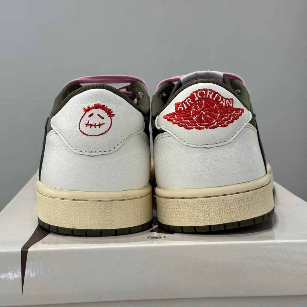 Air Jordan 1 Retro Low OG SP Travis Scott Medium Olive (44) - Usado