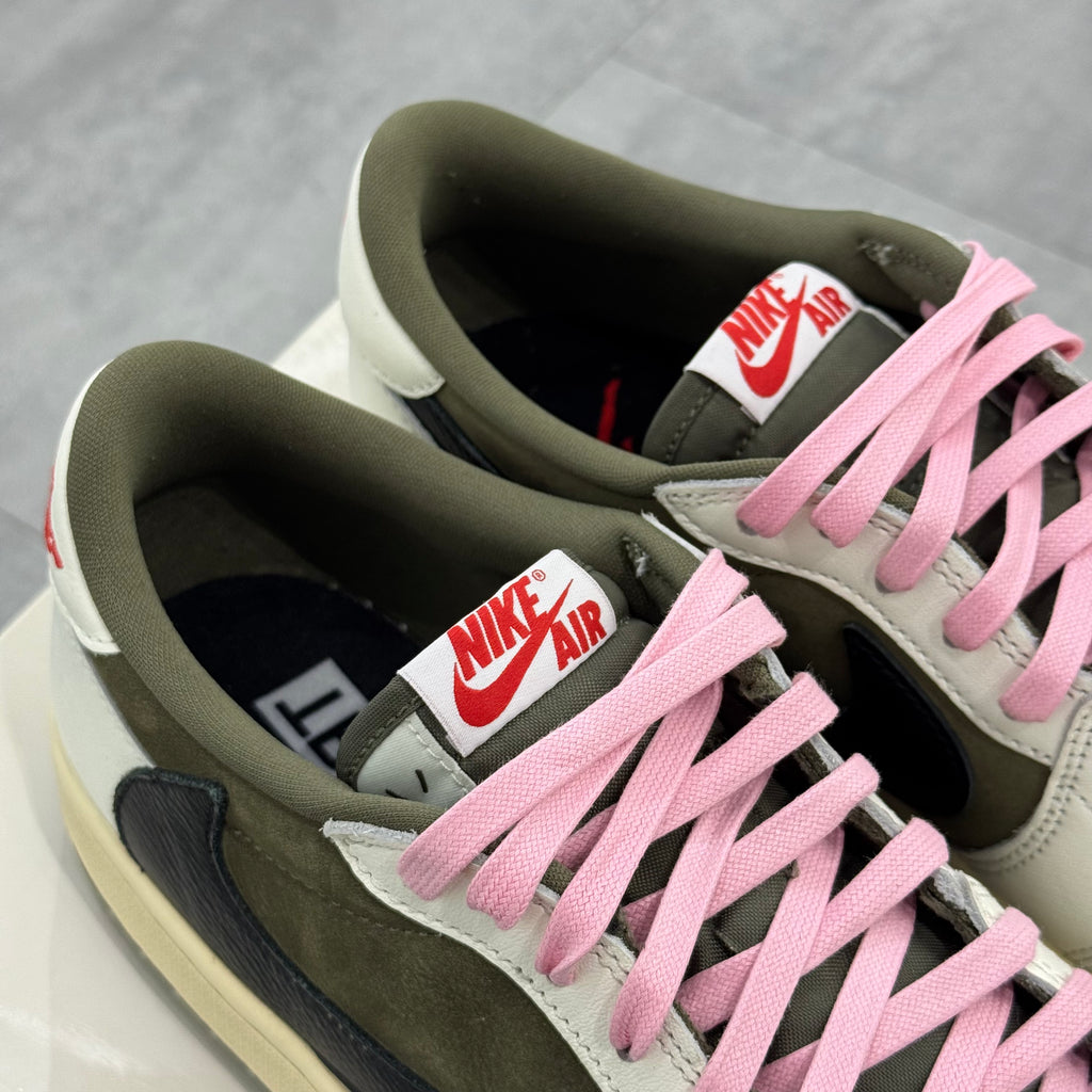 Air Jordan 1 Retro Low OG SP Travis Scott Medium Olive (44) - Usado