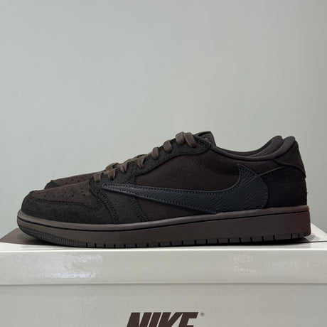 Air Jordan 1 Retro Low OG SP Travis Scott Velvet Brown (42.5) - Usado DM7866-202 – sneaker autêntico da CollectKicks