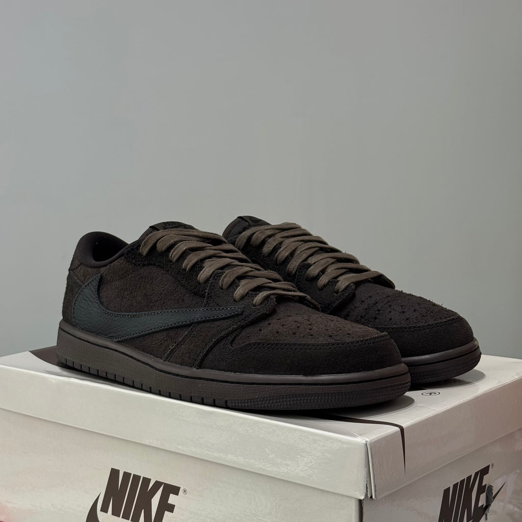 Air Jordan 1 Retro Low OG SP Travis Scott Velvet Brown (44) - Usado