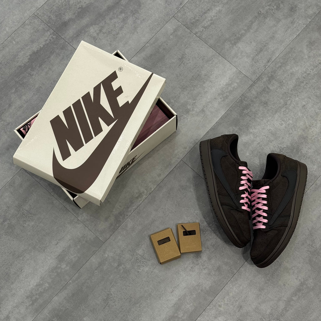 Air Jordan 1 Retro Low OG SP Travis Scott Velvet Brown (44) - Usado