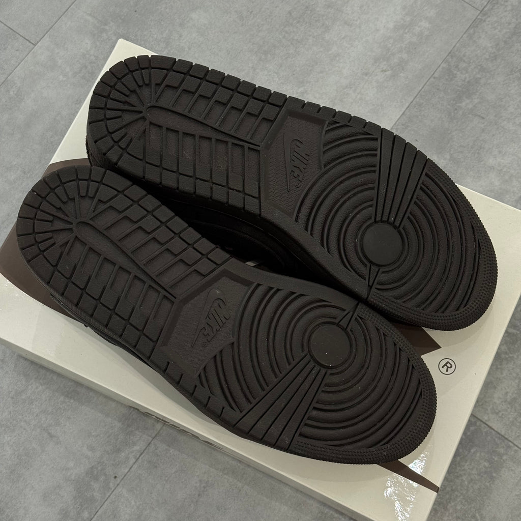 Air Jordan 1 Retro Low OG SP Travis Scott Velvet Brown (44) - Usado
