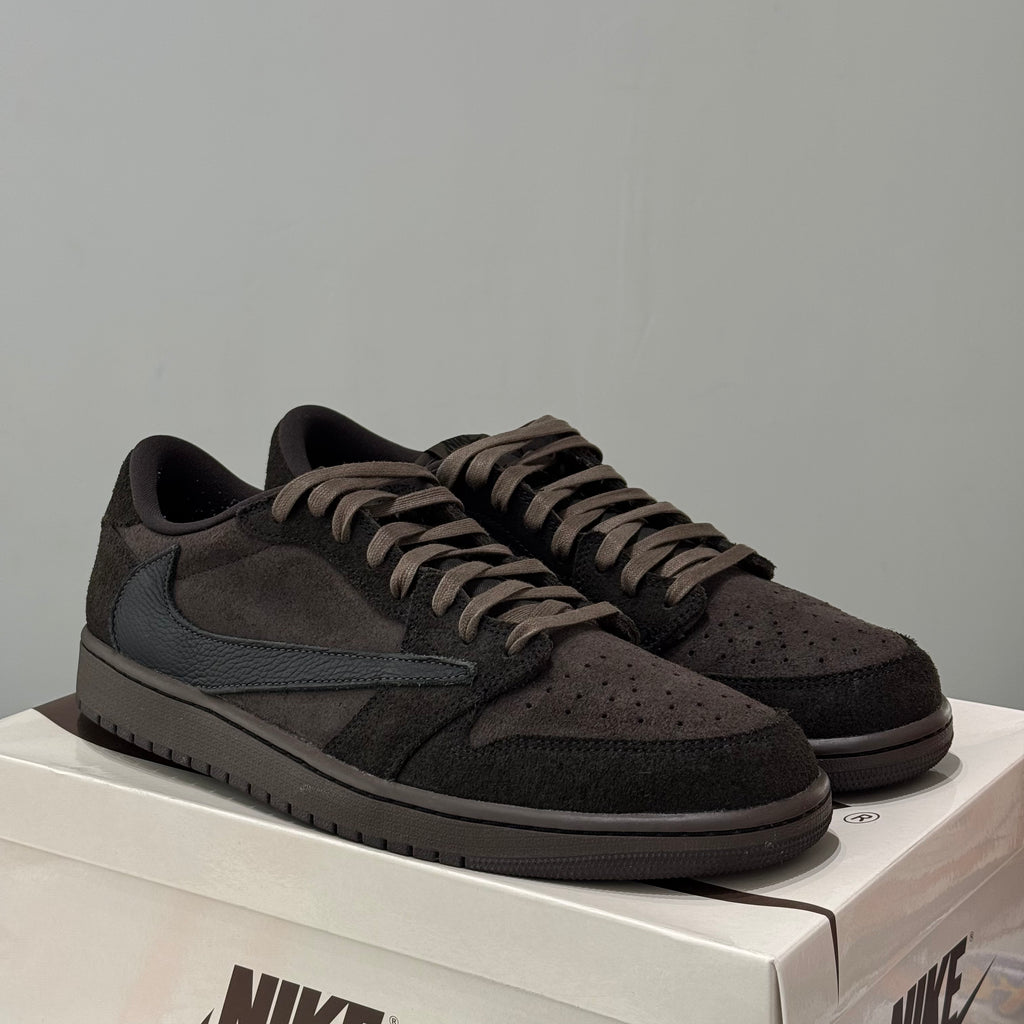 Air Jordan 1 Retro Low OG SP Travis Scott Velvet Brown (46) - Usado