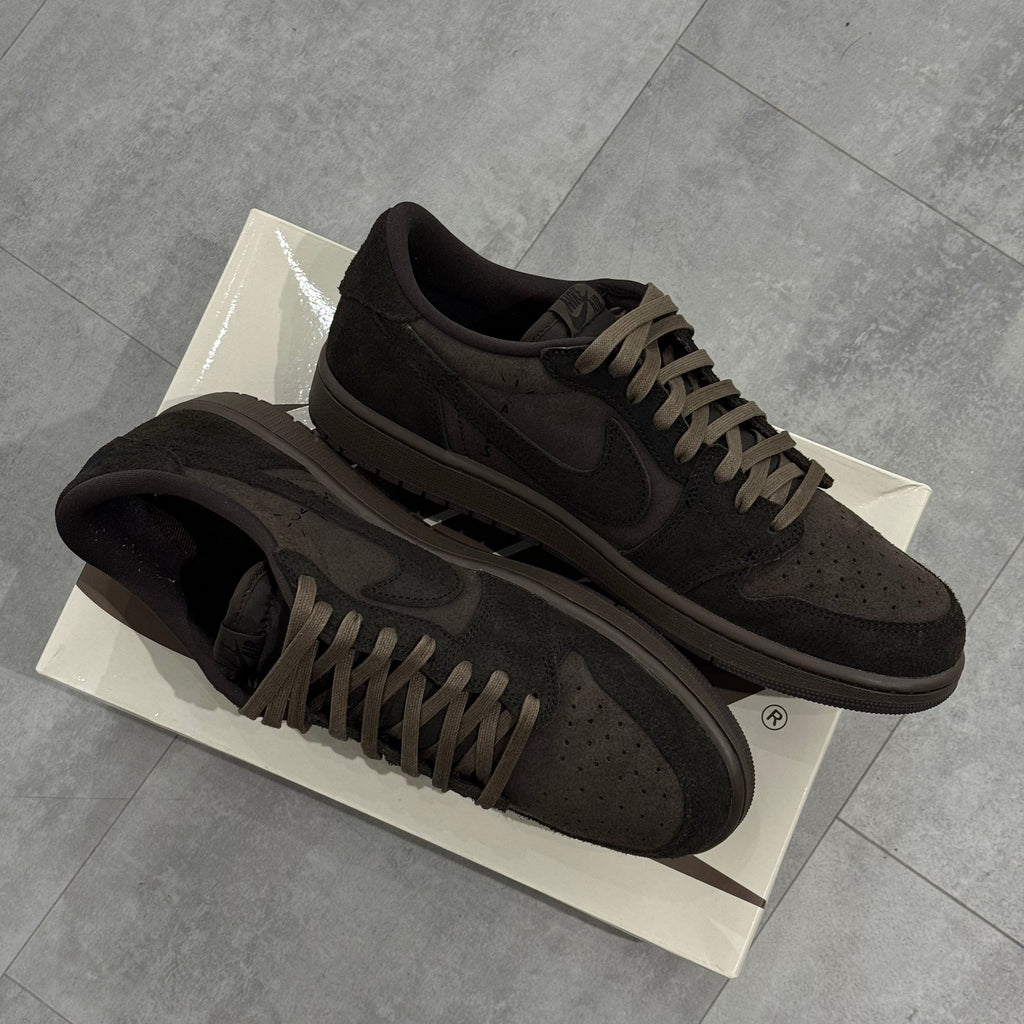 Air Jordan 1 Retro Low OG SP Travis Scott Velvet Brown (46) - Usado