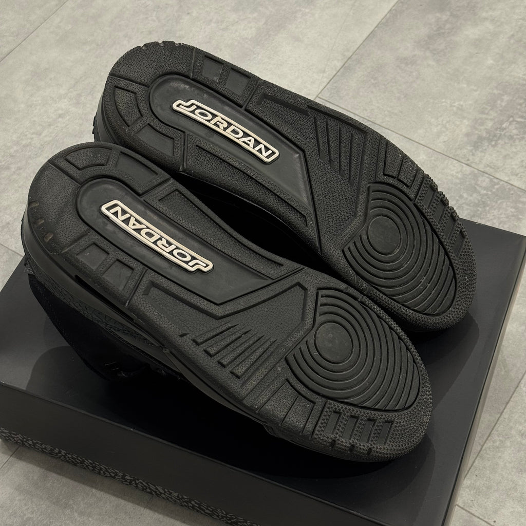 Air Jordan 3 Retro Black Cat (42) - Usado