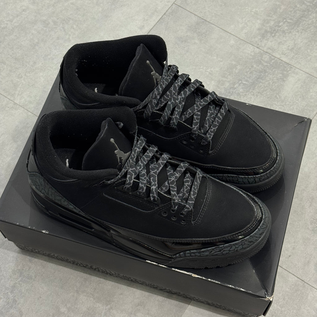 Air Jordan 3 Retro Black Cat (43) - Usado