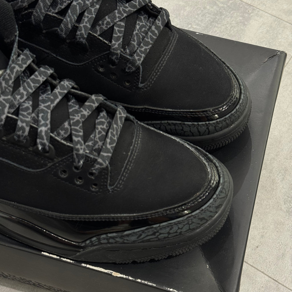 Air Jordan 3 Retro Black Cat (43) - Usado