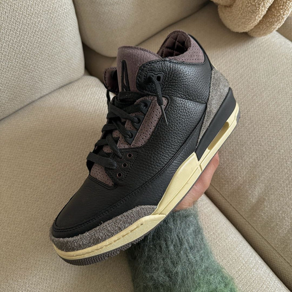 Air Jordan 3 Retro OG SP A Ma Maniére While You Were Sleepin on feet