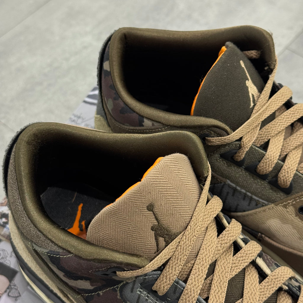  vAir Jordan 3 Retro Patchwork Camo (44.5) - Usado