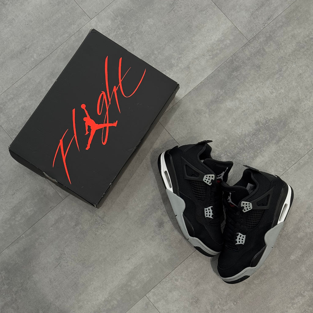 Air Jordan 4 Black Canvas (40) - Usado