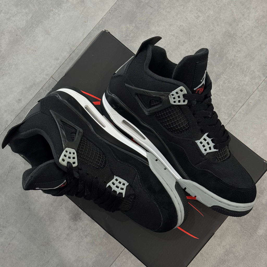 Air Jordan 4 Black Canvas (40) - Usado