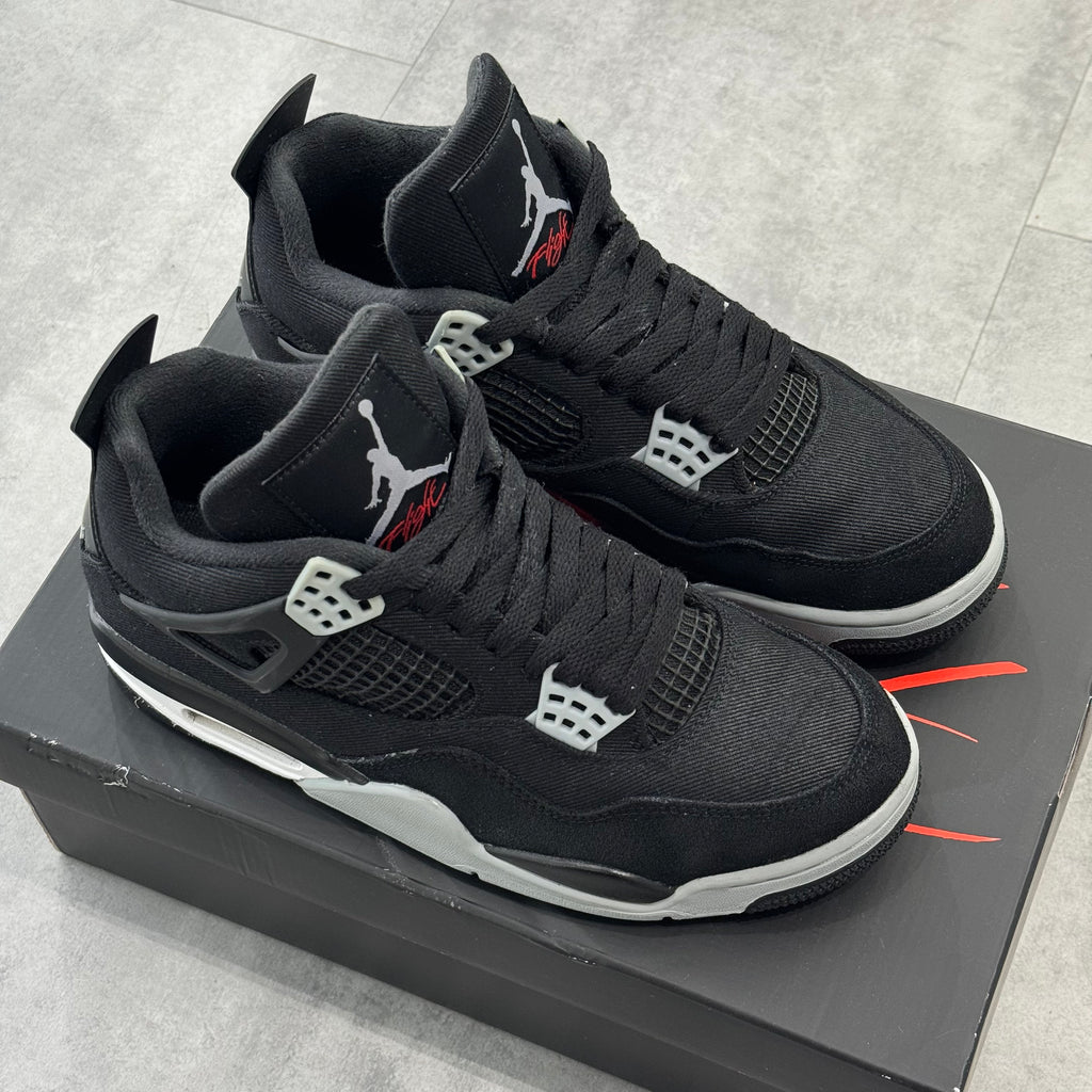 Air Jordan 4 Black Canvas (40) - Usado