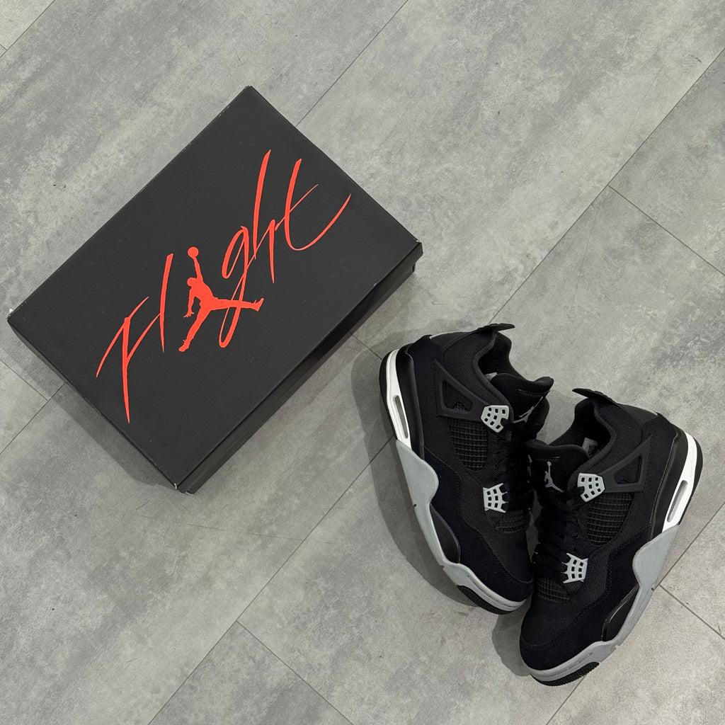 Air Jordan 4 Black Canvas (42.5) - Usado