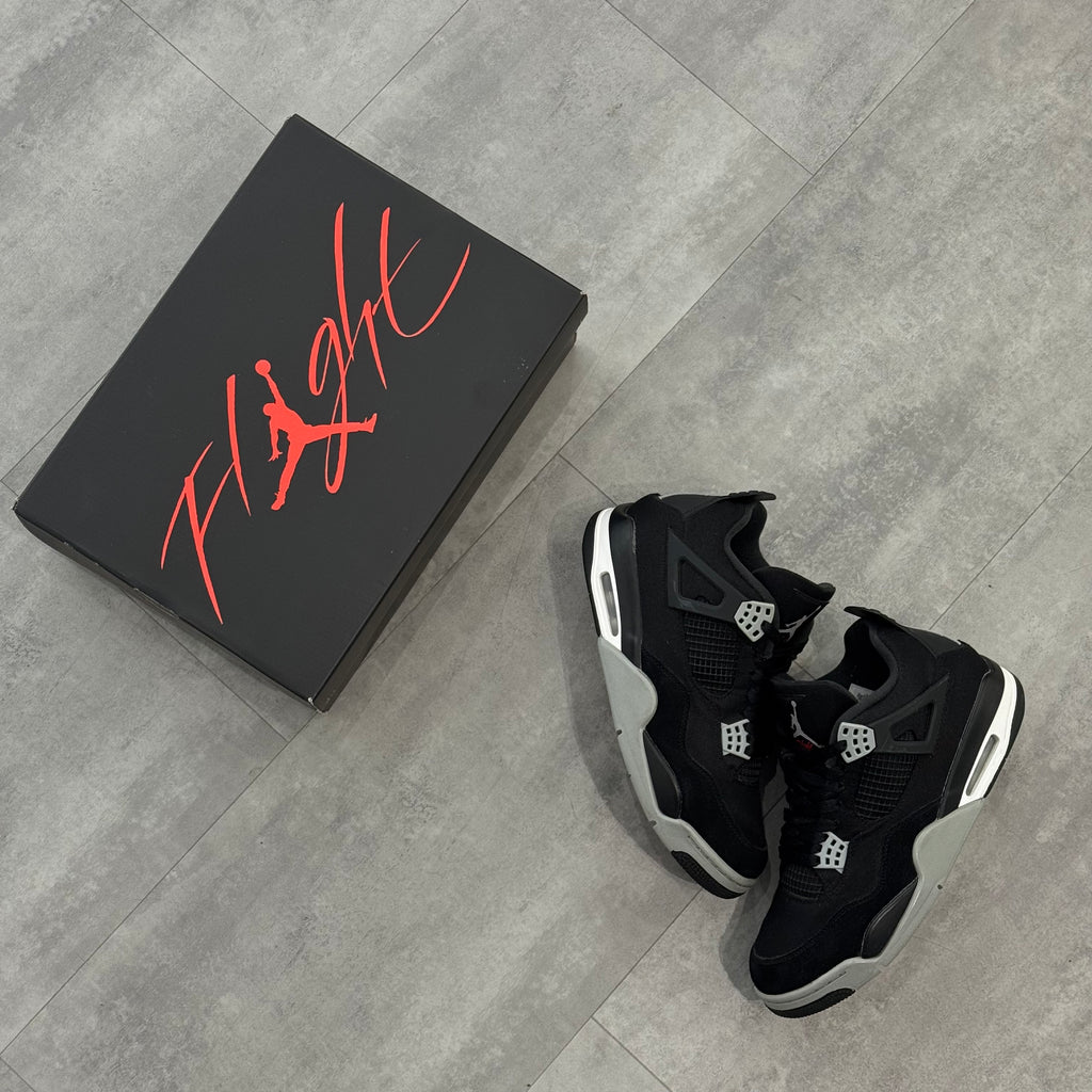 Air Jordan 4 Black Canvas (44.5) - Usado
