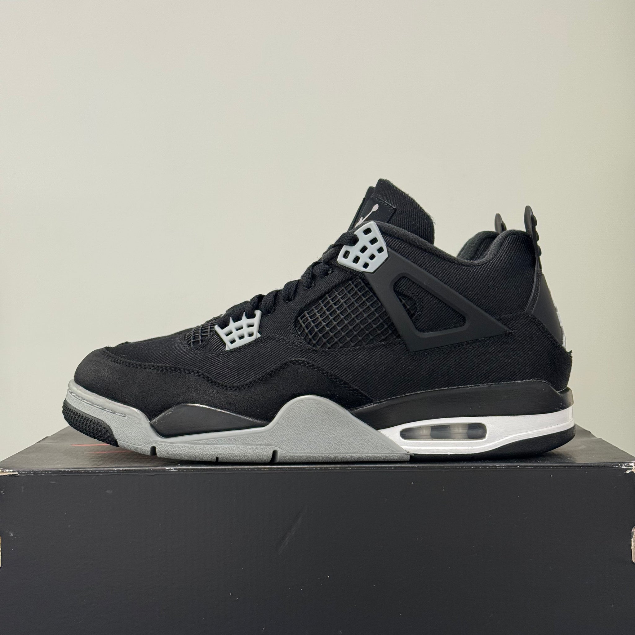 Air Jordan Black Canvas (45) Usado