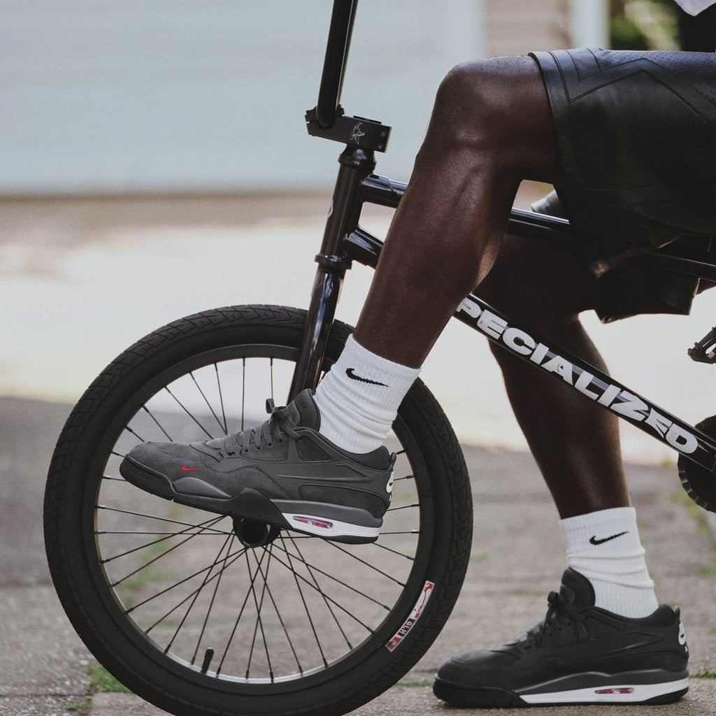 Air Jordan 4 RM SP Nigel Sylvester Driveway Grey on feet