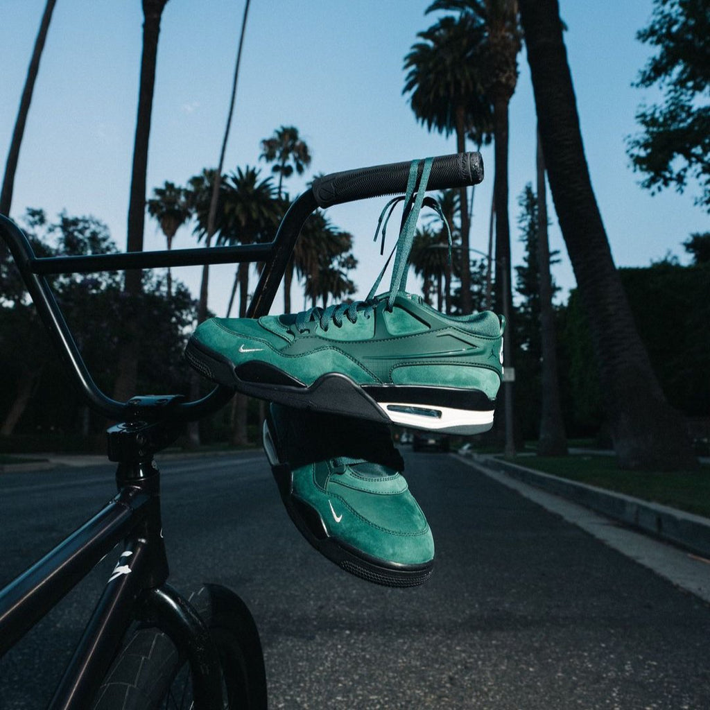 Air Jordan 4 RM SP Nigel Sylvester Grandma's Driveway on feet