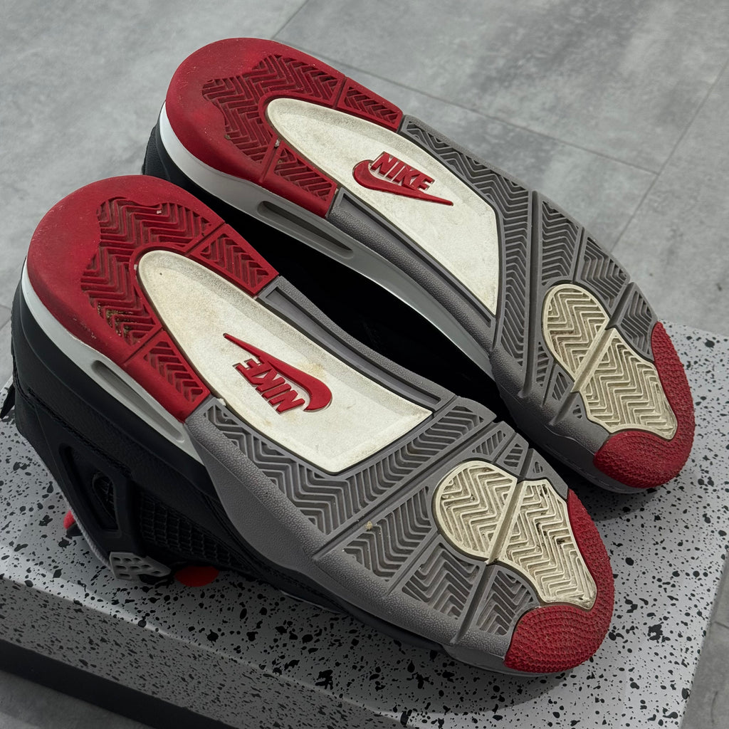Air Jordan 4 Retro Bred Reimagined (40.5) - Usado