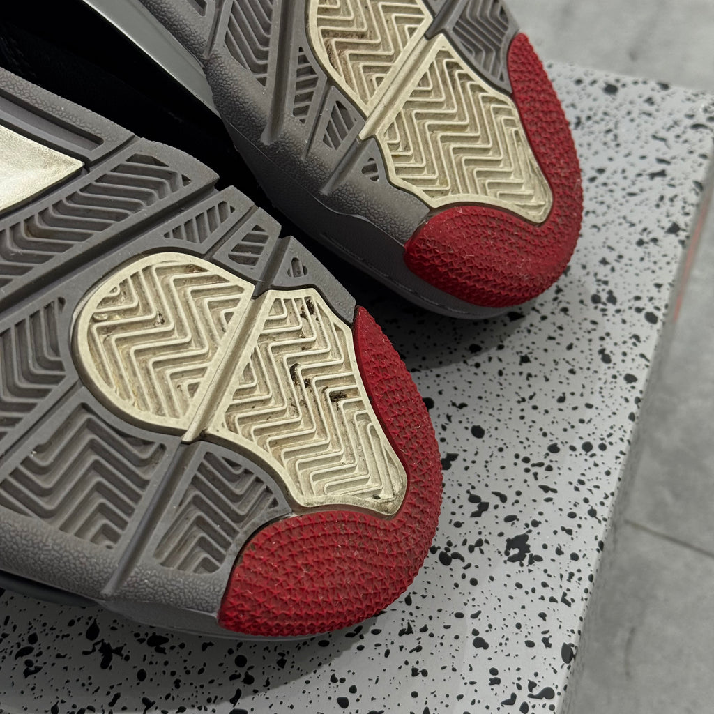 Air Jordan 4 Retro Bred Reimagined (40.5) - Usado