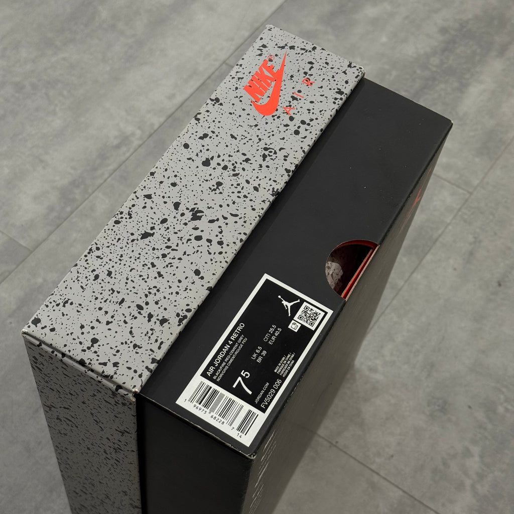 Air Jordan 4 Retro Bred Reimagined (40.5) - Usado