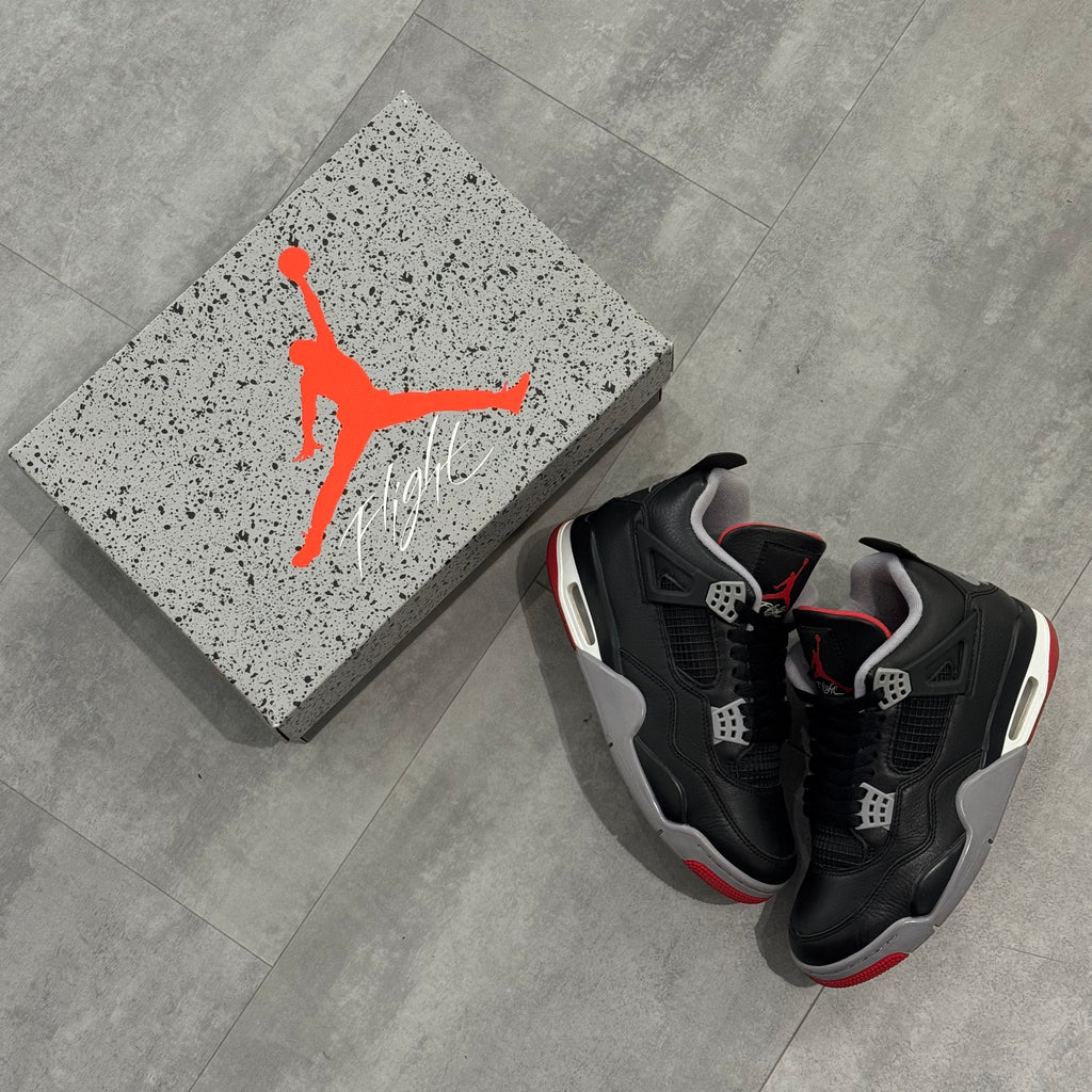 Air Jordan 4 Retro Bred Reimagined (40.5) - Usado