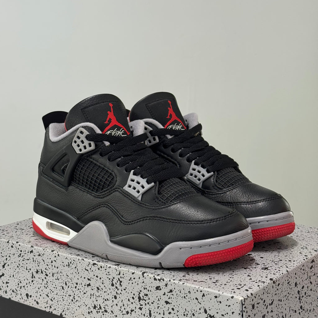 Air Jordan 4 Retro Bred Reimagined (40.5) - Usado