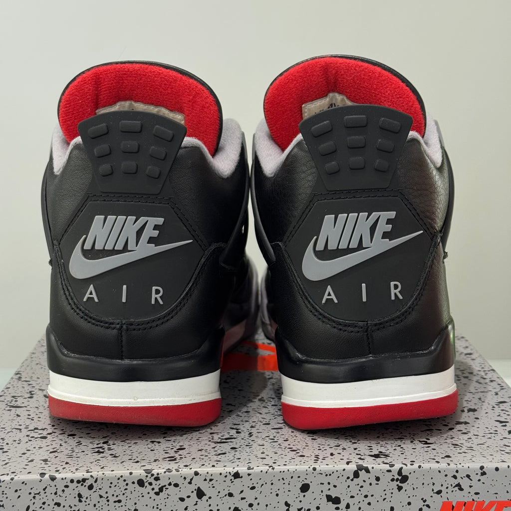 Air Jordan 4 Retro Bred Reimagined (40.5) - Usado