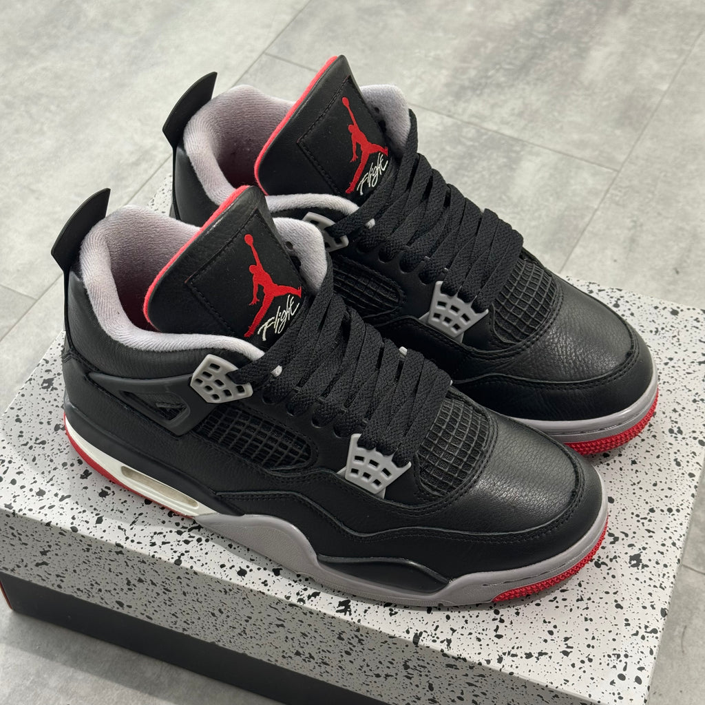 Air Jordan 4 Retro Bred Reimagined (40.5) - Usado