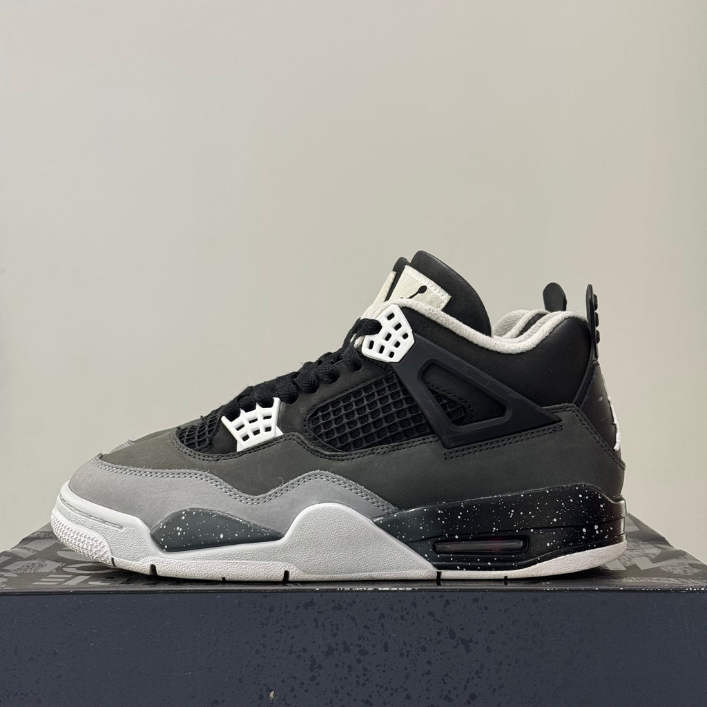 Air Jordan 4 Retro Fear (40.5) - Usado