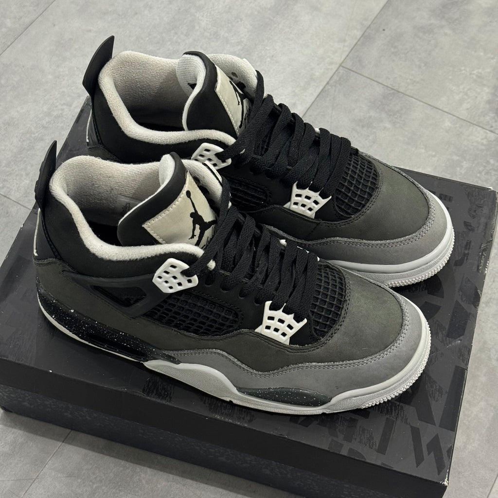 Air Jordan 4 Retro Fear (40.5) - Usado
