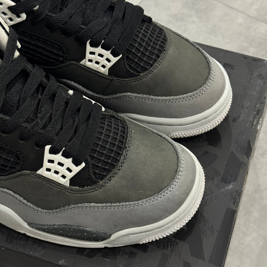 Air Jordan 4 Retro Fear (40.5) - Usado