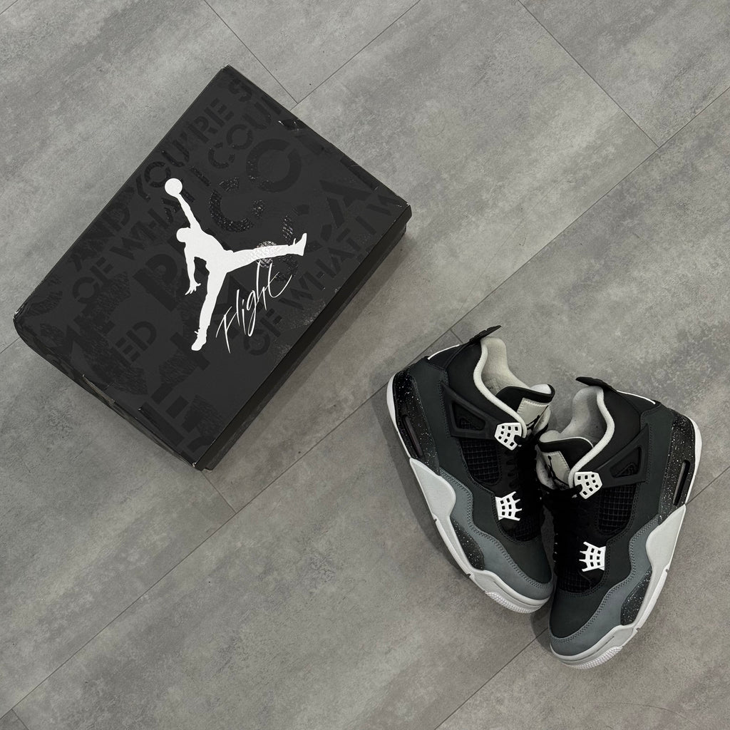 Air Jordan 4 Retro Fear (41) - Usado