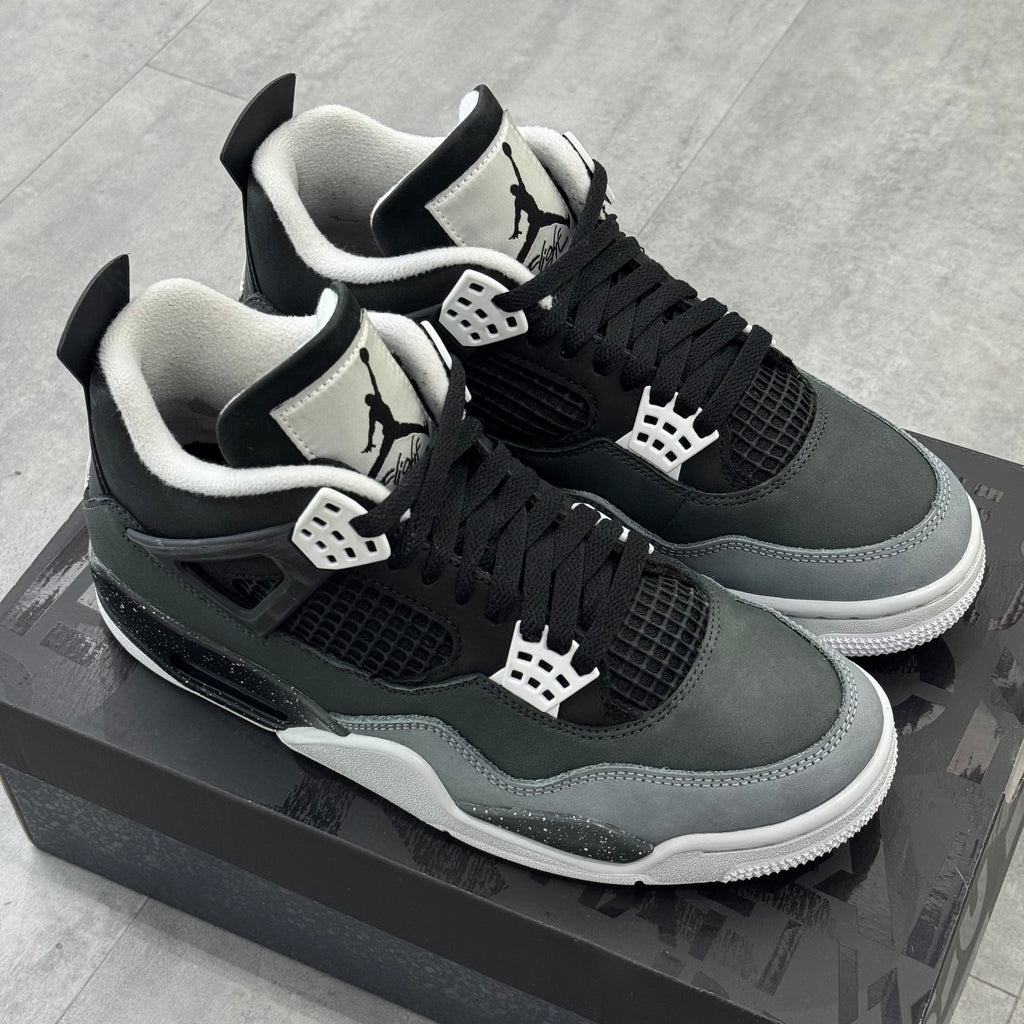 Air Jordan 4 Retro Fear (41) - Usado