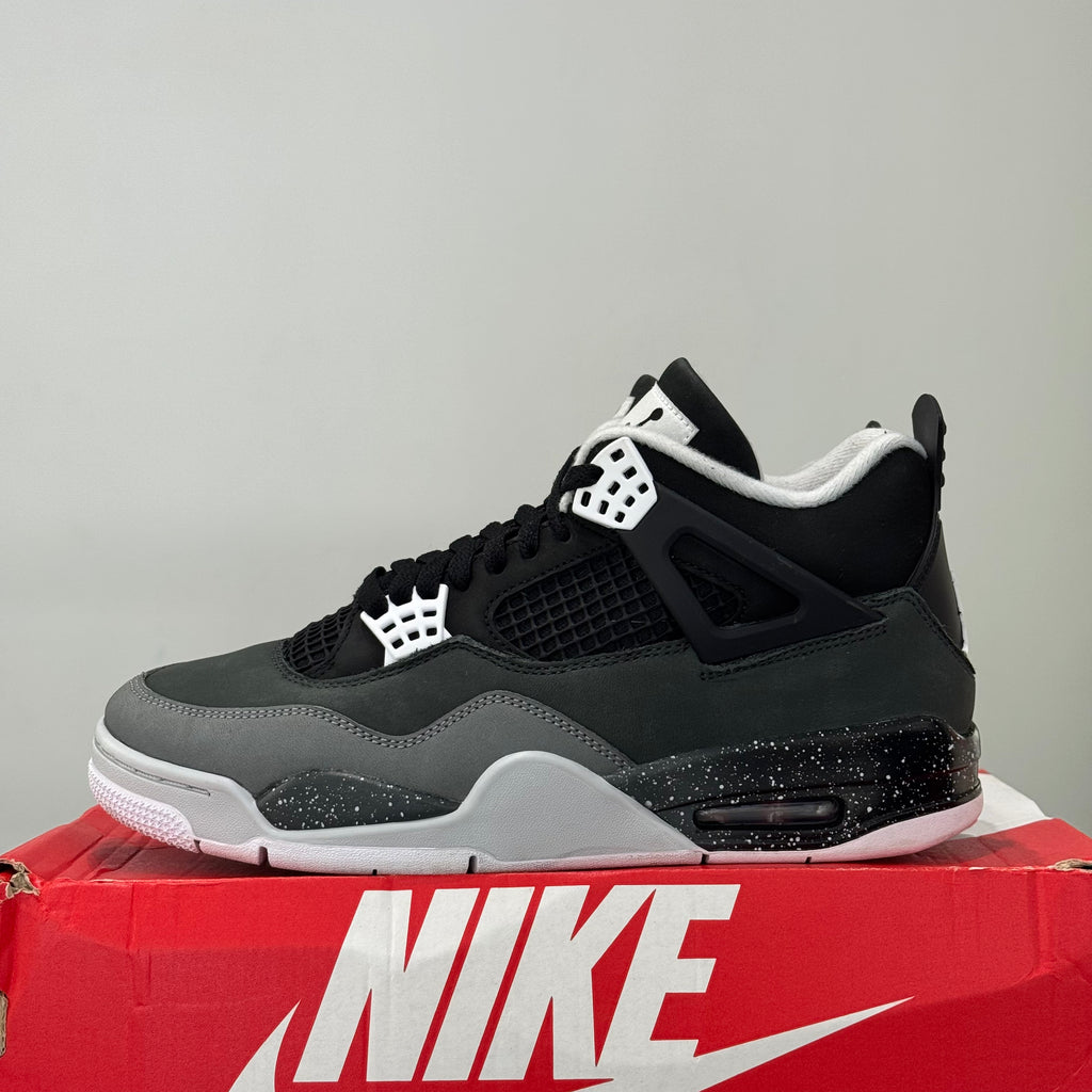 Air Jordan 4 Retro Fear (42.5) - Usado